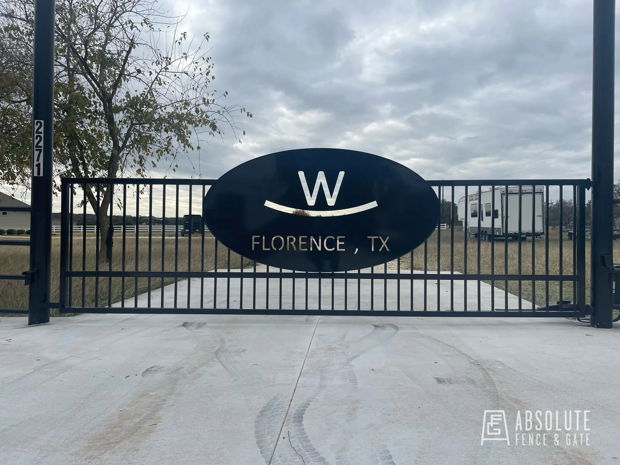 Custom sliding gate with automatic operator in Central Texas